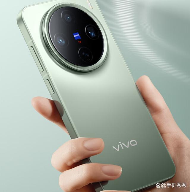 2024最建议买的华为手机（亮相在即！曝华为Mate70量产中，顶配版本售价或和iPhone16PM持平）亮相在即！曝华为Mate70量产中，顶配版本售价或和iPhone16PM持平