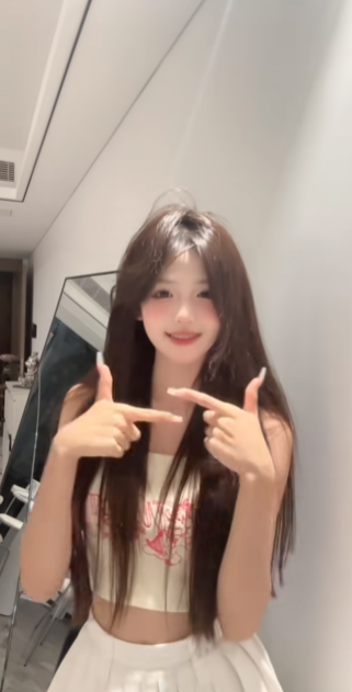 不知名美女